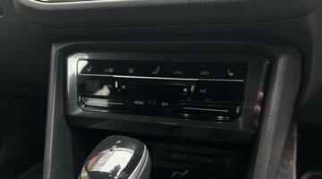 2022 Volkswagen TSI R-Line DSG Euro 6 5-door (Grey) - Image: 29