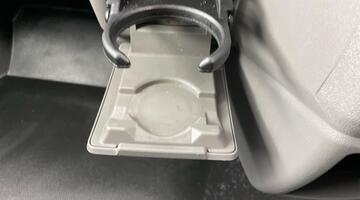 2025 Volkswagen 2.0 TDI 110 Commerce Plus Van (Grey) - Image: 7