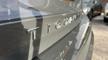 2025 Volkswagen ETSI MHEV R-Line DSG Euro 6 5-door (Grey) - Image: 46