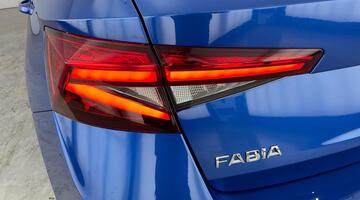 2025 Škoda 1.0 TSI Design Edition Euro 6 5-door (Multicolour) - Image: 30