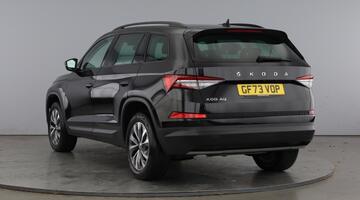 2024 Škoda TSI ACT SE Drive DSG Euro 6 5-door (7 Seat) (Black) - Image: 3