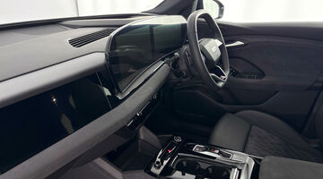 2025 Audi 100kWh Performance Edition 1 Auto 5-door (Black) - Image: 2