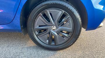 2023 Škoda 1.0 MPI Colour Edition Euro 6 5-door (Blue) - Image: 14