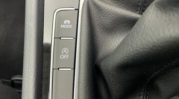 2016 Volkswagen TSI BlueMotion Tech GT Euro 6 5-door (Black) - Image: 13