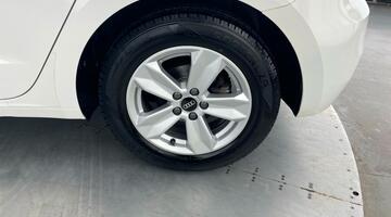 2022 Audi 1.0 TFSI 30 Technik Sportback Euro 6 5-door (White) - Image: 31