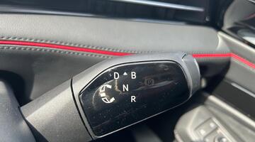 2025 Volkswagen GTX 86kWh Plus Tourer Auto 4Motion 5-door (Red) - Image: 13