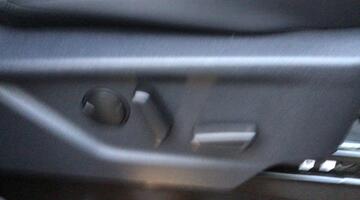 2025 Ford 320 65kWh Sport Auto L1 H1 5-door (Grey) - Image: 9