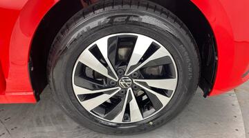 2021 Volkswagen 1.0 EVO Match Euro 6 5-door (Red) - Image: 5