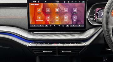 2025 Škoda 2.0 TSI vRS DSG Euro 6 5-door (Red) - Image: 12