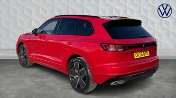 2025 Volkswagen 3.0 TDI V6 Black Edition Tiptronic 4Motion Euro 6 5-door (Red) - Image: 3