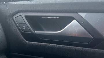 2024 Volkswagen TSI Style Euro 6 5-door (Black) - Image: 19