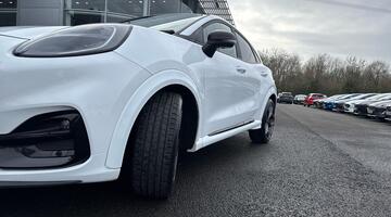 2023 Ford EcoBoost ST Euro 6 5-door (White) - Image: 15