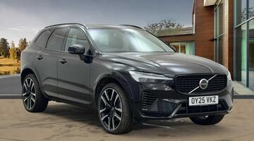 2025 Volvo 2.0h T8 18.8kWh Ultra Dark Auto Euro 6 5-door (Black) - Image: 1