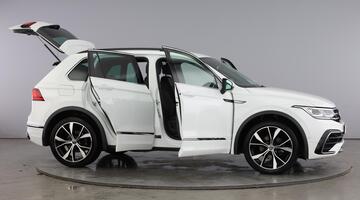 2022 Volkswagen 2.0 TDI R-Line DSG Euro 6 5-door (White) - Image: 10