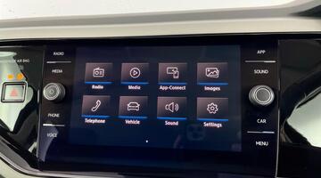 2020 Volkswagen 1.0 TSI SE Euro 6 5-door (Black) - Image: 18