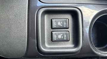 2019 Nissan Tekna XTRON Euro 6 5-door (Blue) - Image: 12