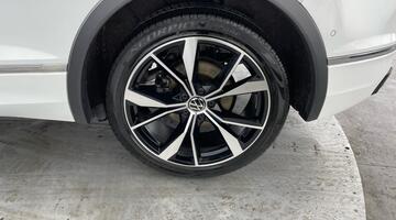 2022 Volkswagen 2.0 TDI R-Line DSG Euro 6 5-door (White) - Image: 33