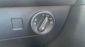 2024 CUPRA EcoTSI V2 DSG Euro 6 5-door (Black) - Image: 17