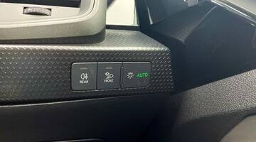 2022 Audi 1.0 TFSI 25 Technik Sportback Euro 6 5-door (White) - Image: 25