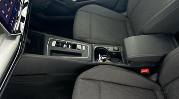 2025 Volkswagen ETSI MHEV Match DSG Euro 6 5-door (Grey) - Image: 31