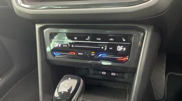 2022 Volkswagen 2.0 TDI R-Line DSG Euro 6 5-door (White) - Image: 14