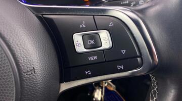 2019 Volkswagen 2.0 TDI R-Line Euro 6 5-door (Black) - Image: 20