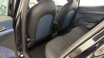 2025 Volvo Single Motor Extended Range 69kWh Plus Auto 5-door (Black) - Image: 30