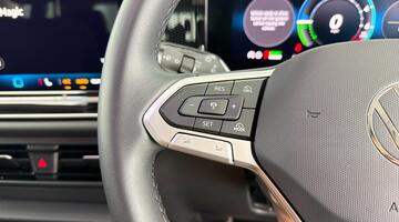 2025 Volkswagen TSI eHybrid 19.7kWh Match DSG Euro 6 5-door (Blue) - Image: 12