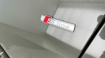 2022 Audi 2.0 TFSI 40 Black Edition S Tronic Euro 6 4-door (Grey) - Image: 40