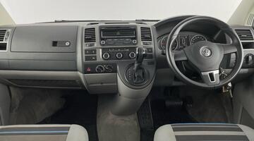 2013 Volkswagen 2.0 TDI Beach FWD 4-door (Blue) - Image: 8