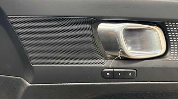 2025 Volvo 2.0 B4 MHEV Plus DCT Auto Euro 6 5-door (Blue) - Image: 26