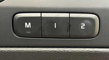 2022 Volvo Recharge 69kWh Ultimate Auto 5-door (Silver) - Image: 26