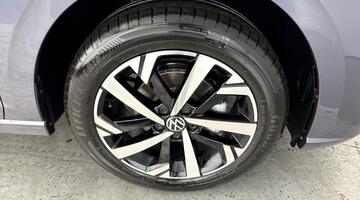 2025 Volkswagen 1.0 TSI Match DSG Euro 6 5-door (Grey) - Image: 5