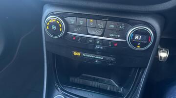 2020 Ford 1.0T EcoBoost MHEV ST-Line X Euro 6 5-door (White) - Image: 37