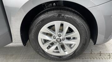 2025 Škoda 1.0 TSI SE Edition Euro 6 5-door (Grey) - Image: 5