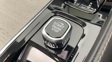 2024 Volvo 2.0 B5 MHEV Plus Auto 4WD Euro 6 5-door (Grey) - Image: 28