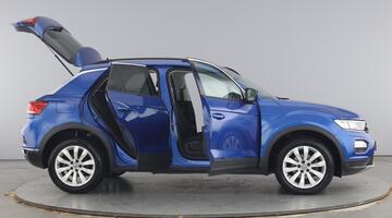 2021 Volkswagen 1.0 TSI SE Euro 6 5-door (Blue) - Image: 10