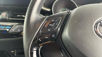 2019 Toyota VVT-h Dynamic CVT Euro 6 5-door (Grey) - Image: 7