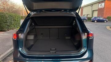 2025 Volkswagen ETSI MHEV R-Line DSG Euro 6 5-door (Blue) - Image: 17