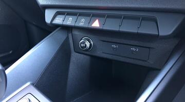 2025 Audi 1.0 TFSI 30 S line Sportback S Tronic Euro 6 5-door (Black) - Image: 33