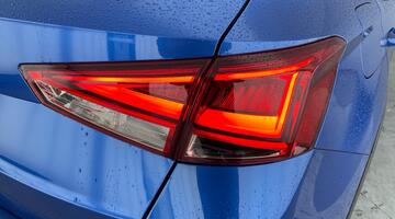 2025 SEAT 1.0 TSI FR Black Edition DSG Euro 6 5-door (Multicolour) - Image: 28