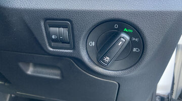 2023 Škoda TSI ACT SE Drive DSG Euro 6 5-door (White) - Image: 23