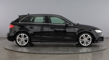 2019 Audi TFSI CoD 35 S line Sportback Euro 6 5-door (Black) - Image: 4