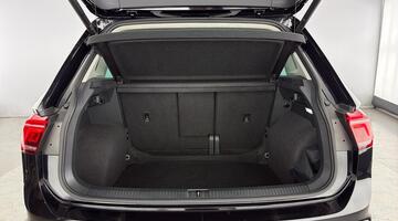 2023 Volkswagen TSI Elegance DSG Euro 6 5-door (Black) - Image: 27