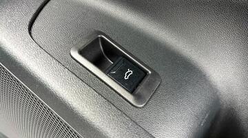 2025 Audi 100kWh Performance Edition 1 Auto 5-door (Black) - Image: 24