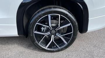 2025 Volkswagen TSI eHybrid 19.7kWh R-Line DSG Euro 6 5-door (White) - Image: 31