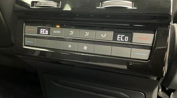 2023 Volkswagen 3.0 TDI V6 Black Edition Tiptronic 4Motion Euro 6 5-door (White) - Image: 30