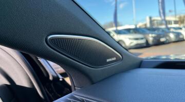 2025 Volkswagen Pro 77kWh Match Plus Fastback Auto 5-door (Black) - Image: 41