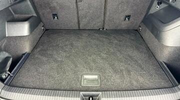 2025 Volkswagen ETSI MHEV Match DSG Euro 6 5-door (Black) - Image: 35