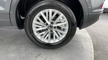 2023 Volkswagen 1.0 TSI Life Euro 6 5-door (Grey) - Image: 30